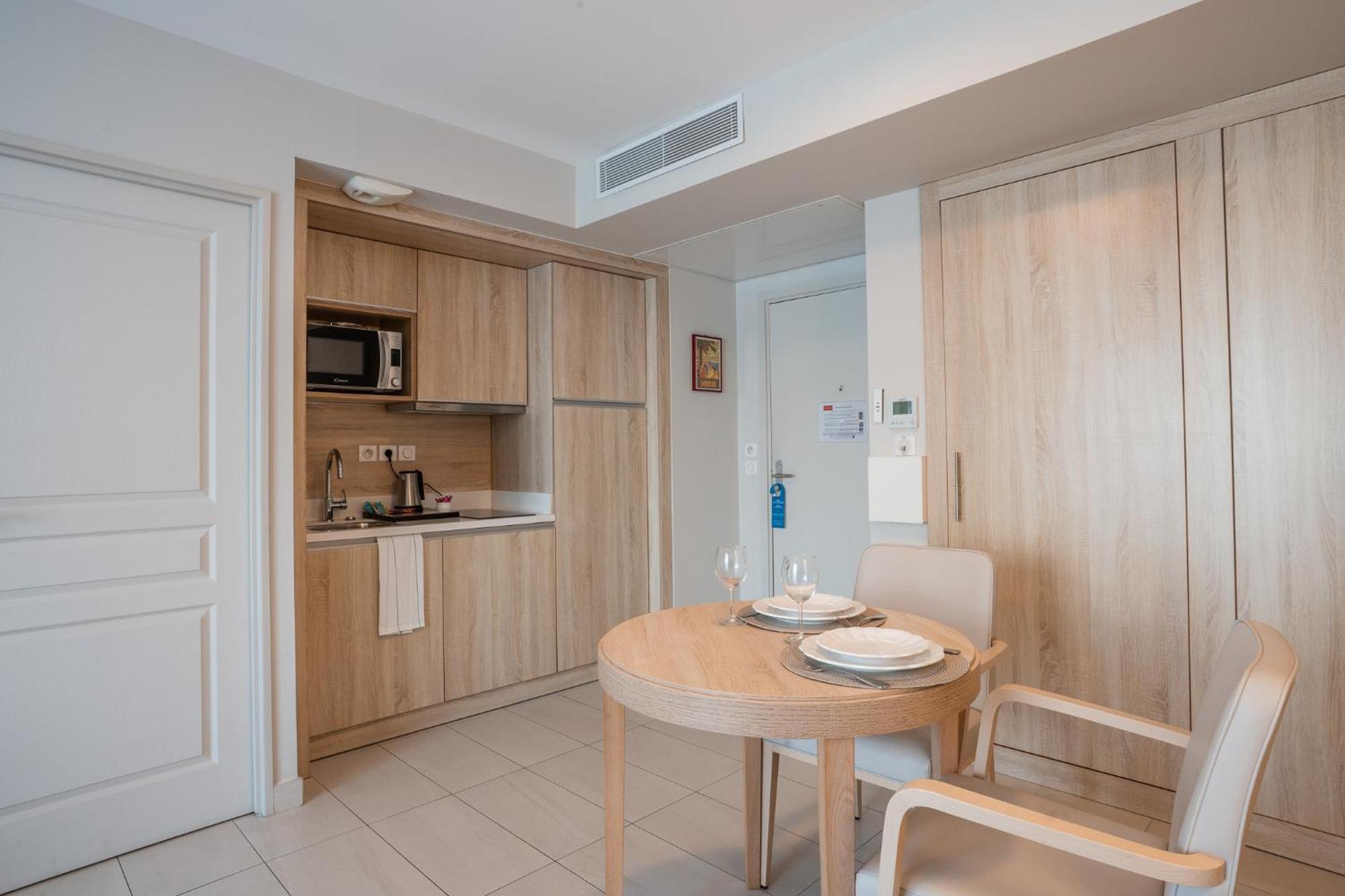 Aparthotel Zenitude Residences *